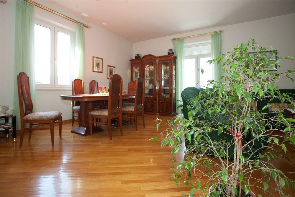 Cro Jet Set Apartments Split Buitenkant foto