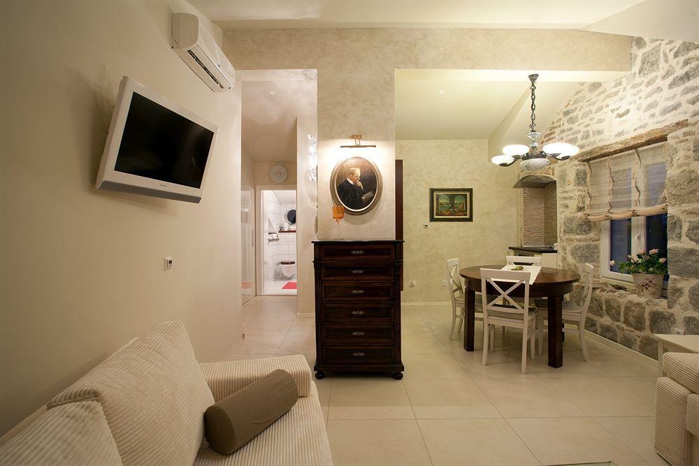 Cro Jet Set Apartments Split Buitenkant foto