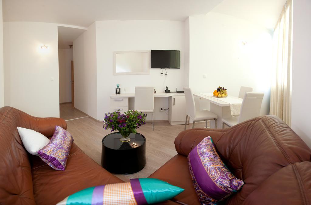 Cro Jet Set Apartments Split Buitenkant foto