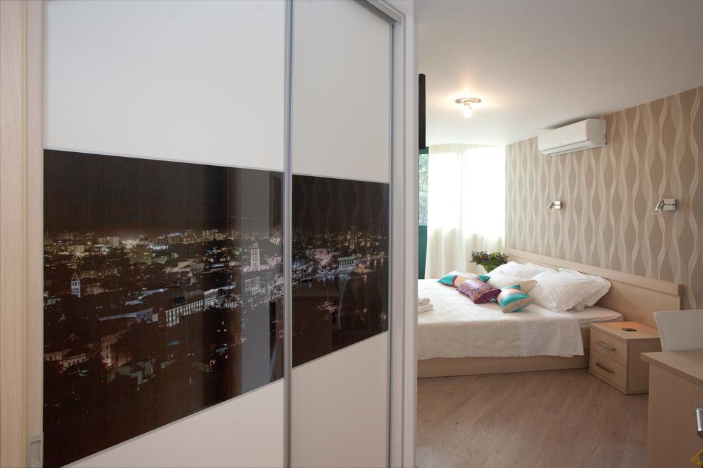 Cro Jet Set Apartments Split Buitenkant foto