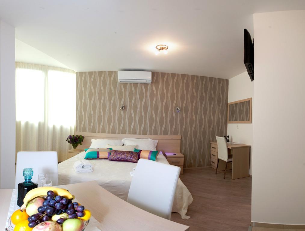Cro Jet Set Apartments Split Buitenkant foto