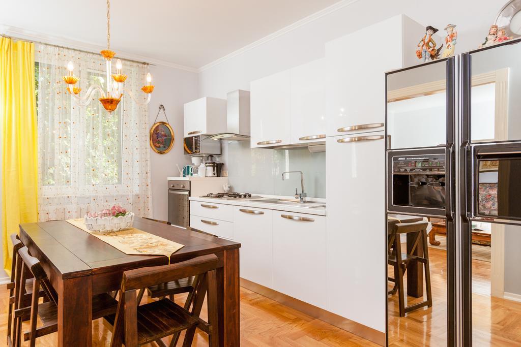 Cro Jet Set Apartments Split Buitenkant foto