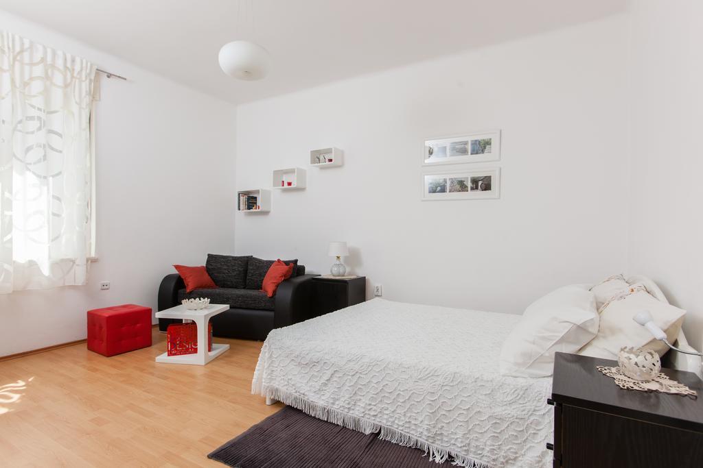 Cro Jet Set Apartments Split Buitenkant foto
