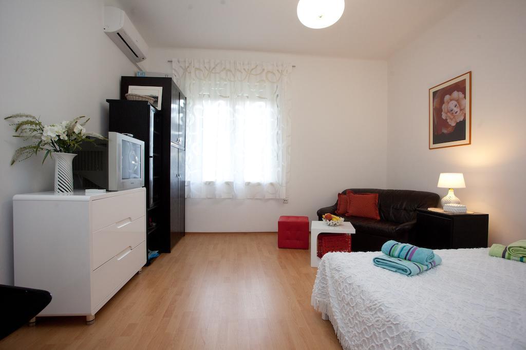 Cro Jet Set Apartments Split Kamer foto