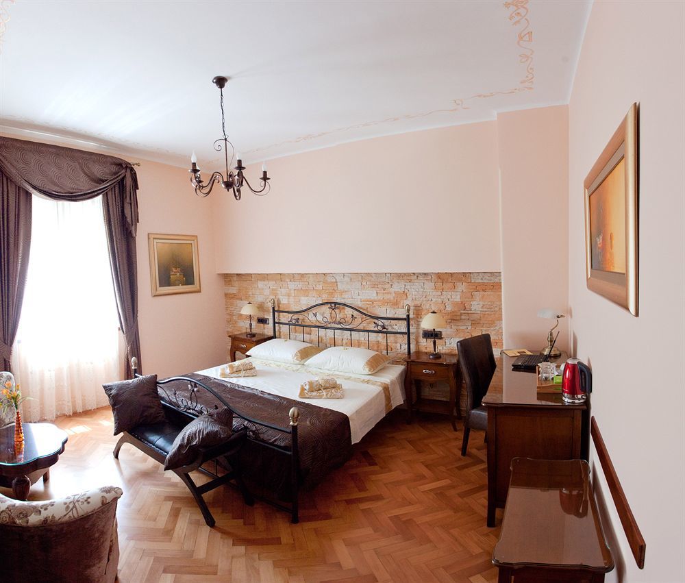 Cro Jet Set Apartments Split Buitenkant foto
