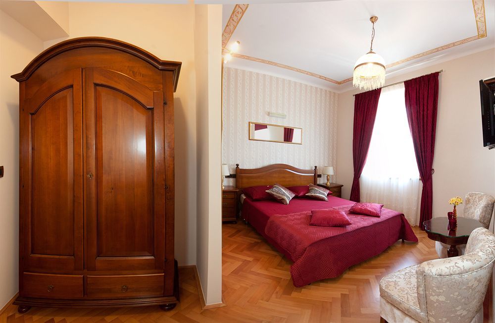 Cro Jet Set Apartments Split Buitenkant foto