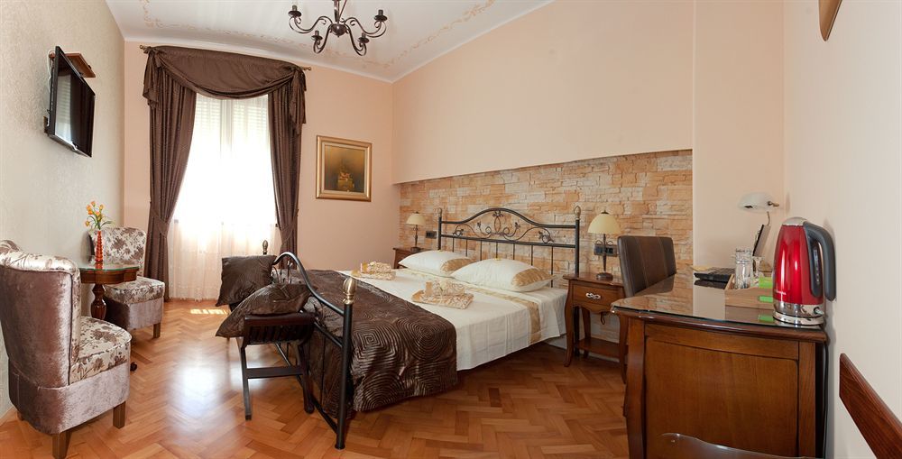 Cro Jet Set Apartments Split Buitenkant foto