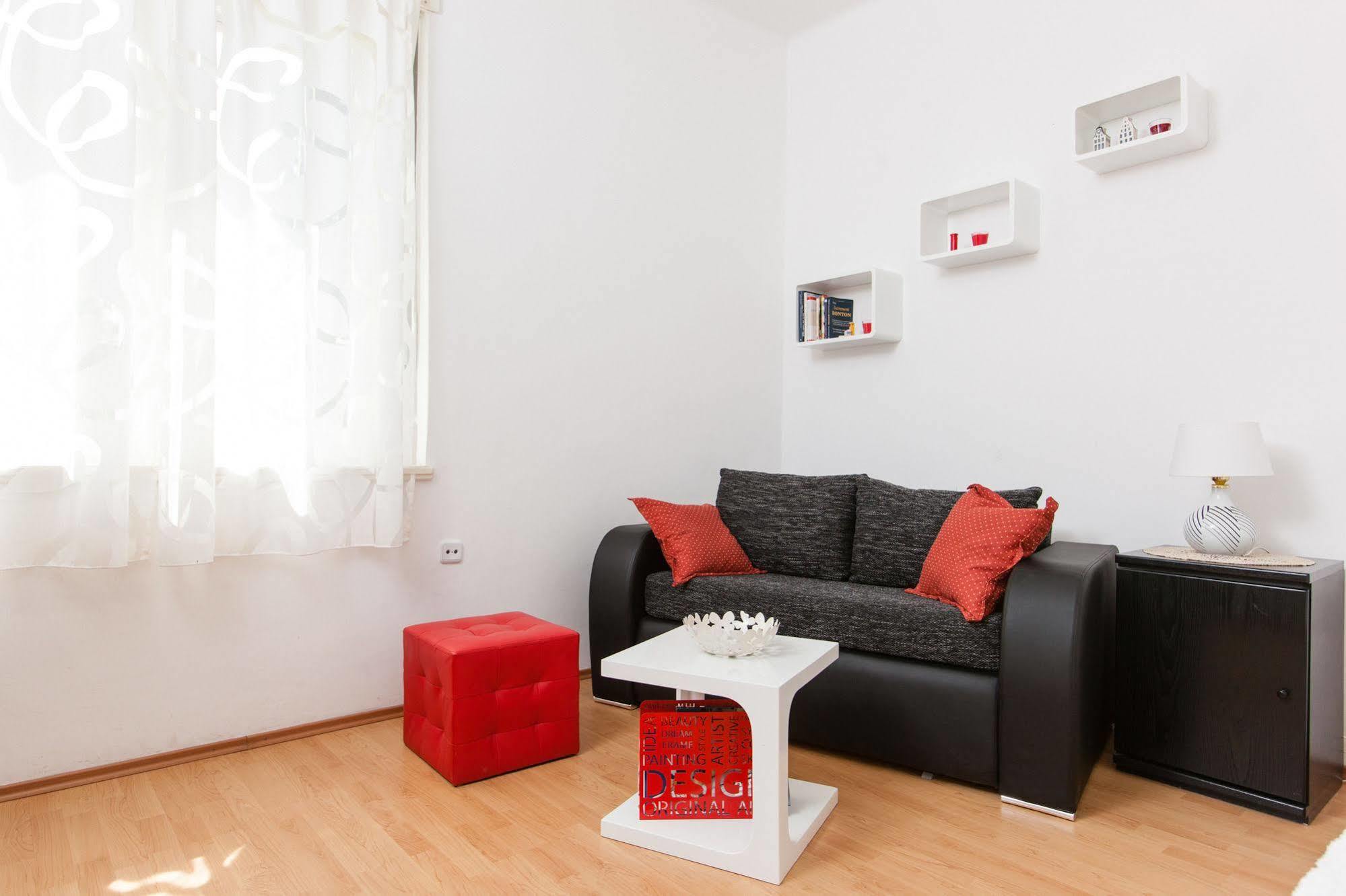 Cro Jet Set Apartments Split Buitenkant foto